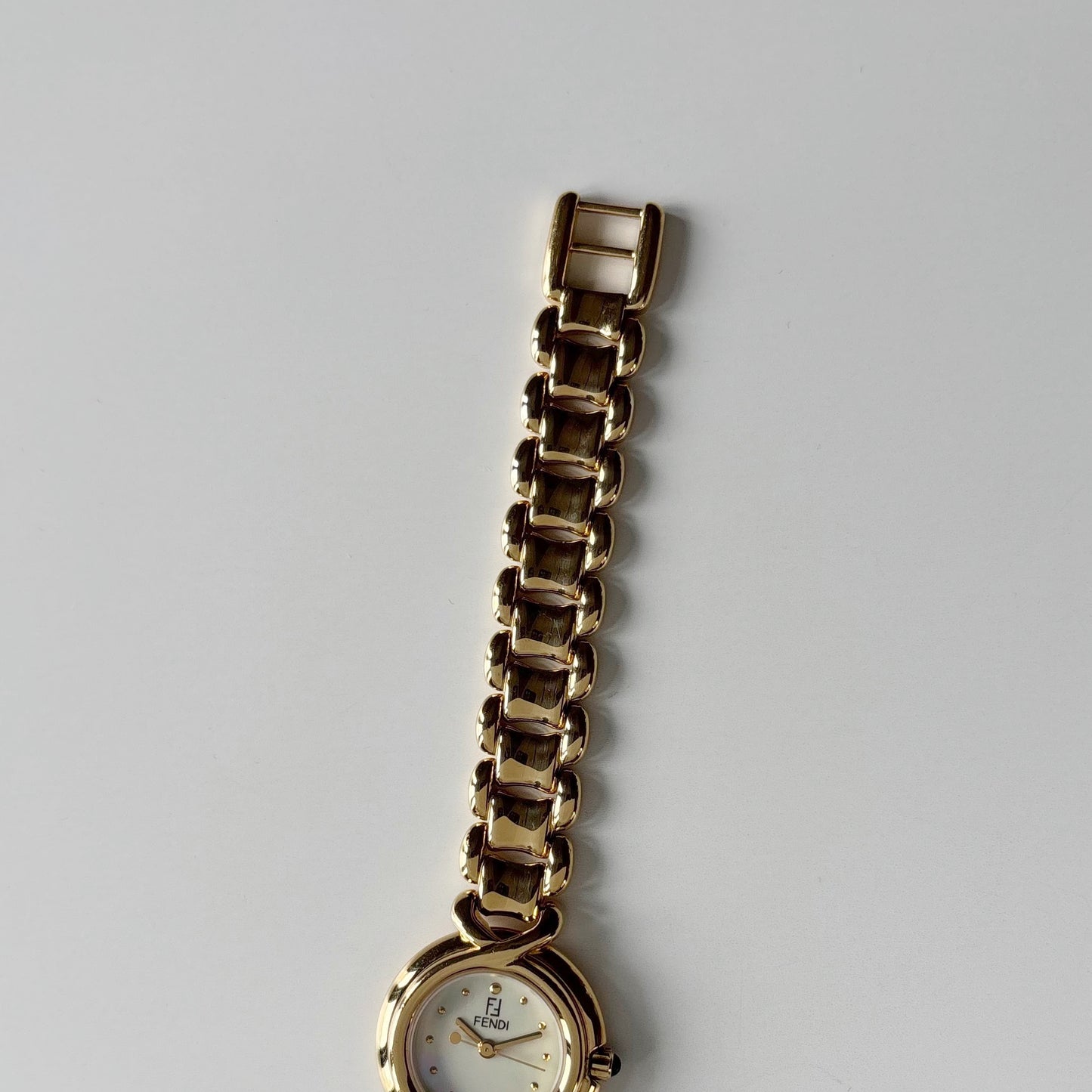 Fendi 1990s Seashell Round Dial Gold Plated Watch