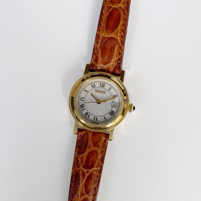 Gucci 1990s Date Gold Plated Round Leather Strap Watch