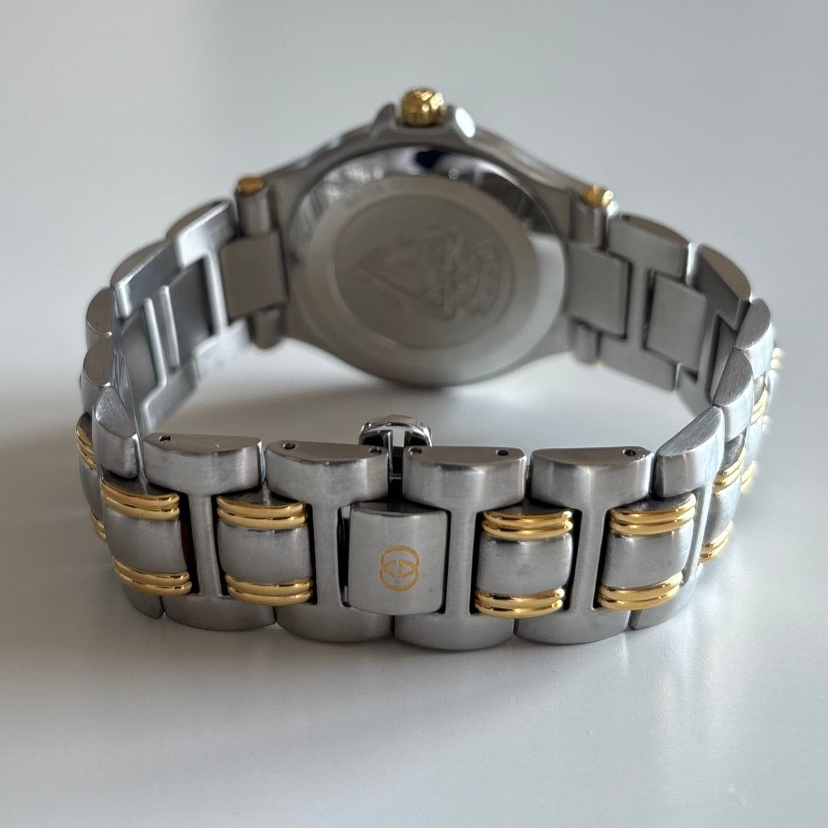 Gucci 1990s Date Round Dial Two-Tone Gold-Plated Watch (Large)