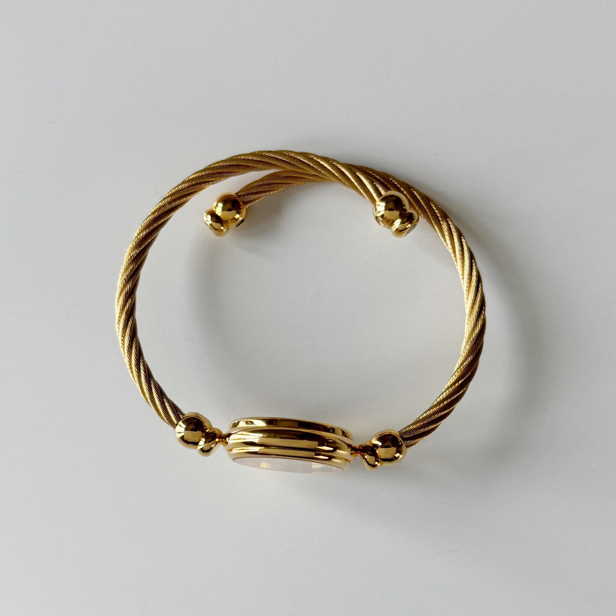 Gucci 1990s Seashell Dial Gold Plated Cable Bangle Watch