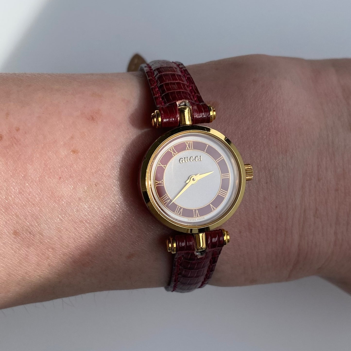 Gucci 1990s Round Dial Gold Plated Watch