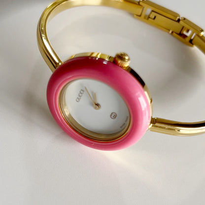 Gucci 1990s Interchangeable Bezel Gold Plated Bangle Watch with 12 bezels, case (Small)