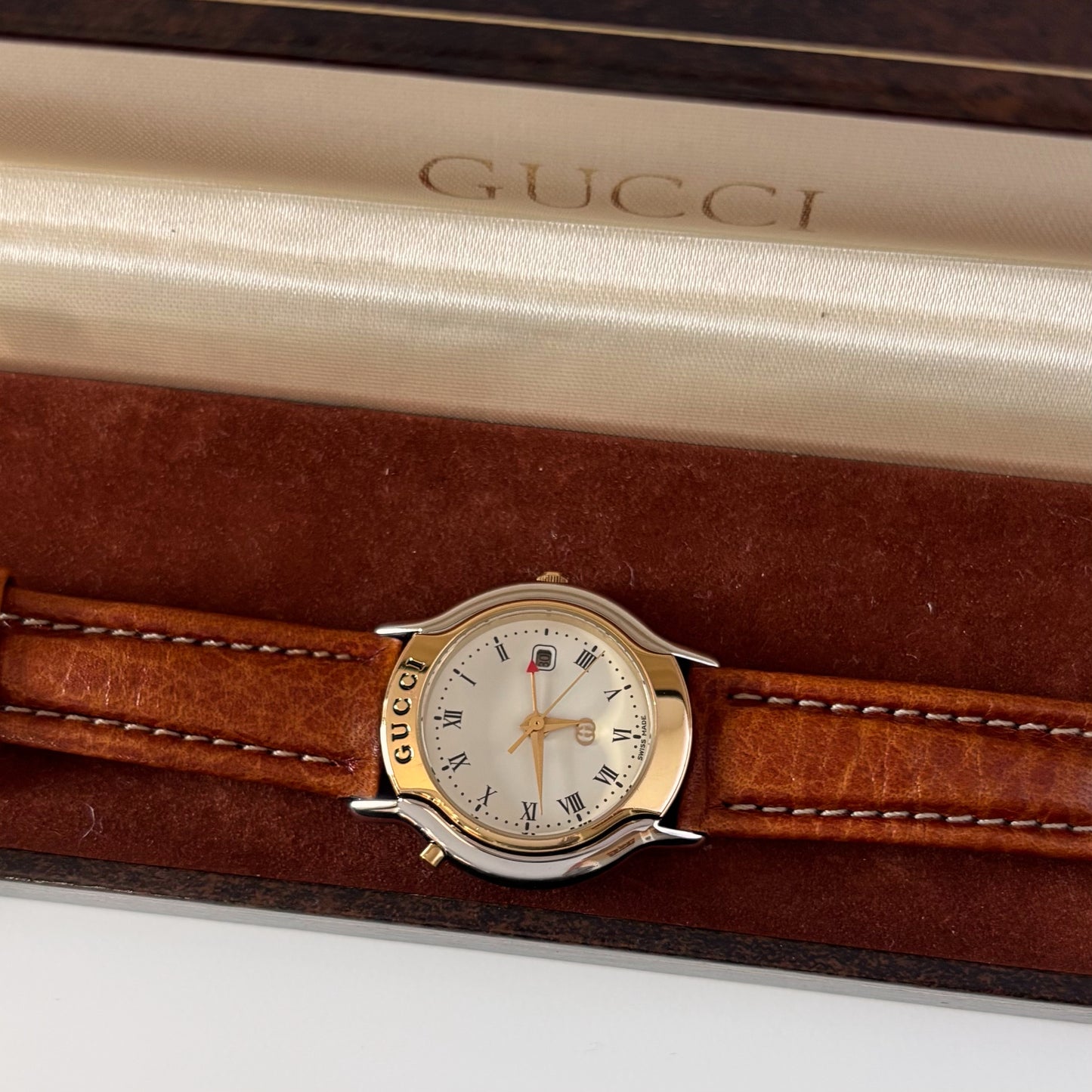 Gucci 1990s Mondiale Round Dial Date Two Tone Watch