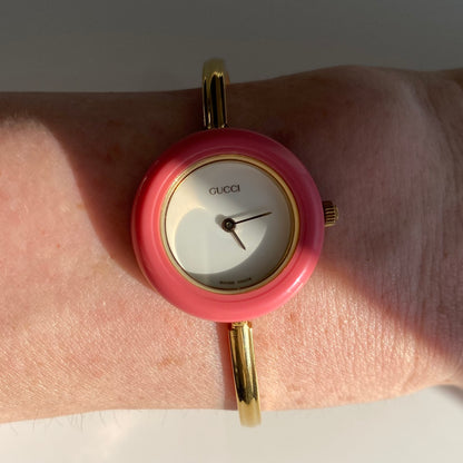 Gucci 1990s Interchangeable Bezel Gold Plated Bangle Watch with 12 bezels, case (Small)