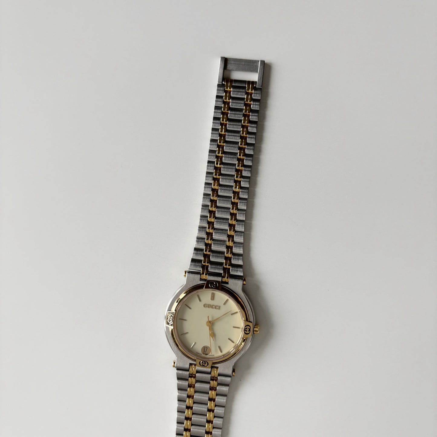 Gucci 1990s Round Dial Two Tone Gold Plated Watch (Large)
