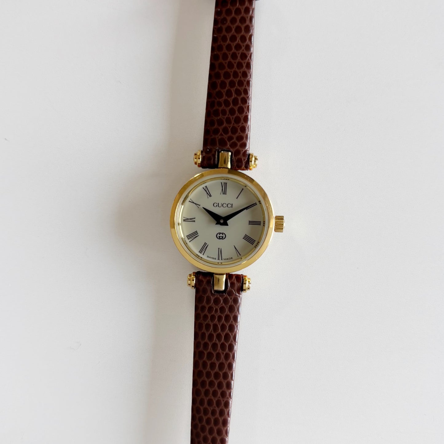 Gucci 1990s Round Dial Sherry Watch