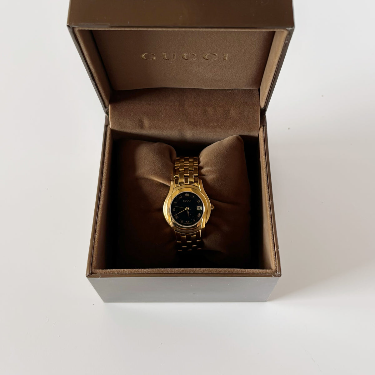 Gucci 1990s Date Black Round Dial Gold-Plated Watch