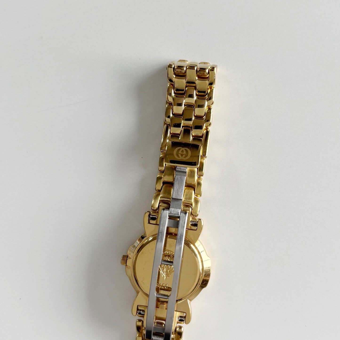 Gucci 1990s Round Dial Gold Plated Watch