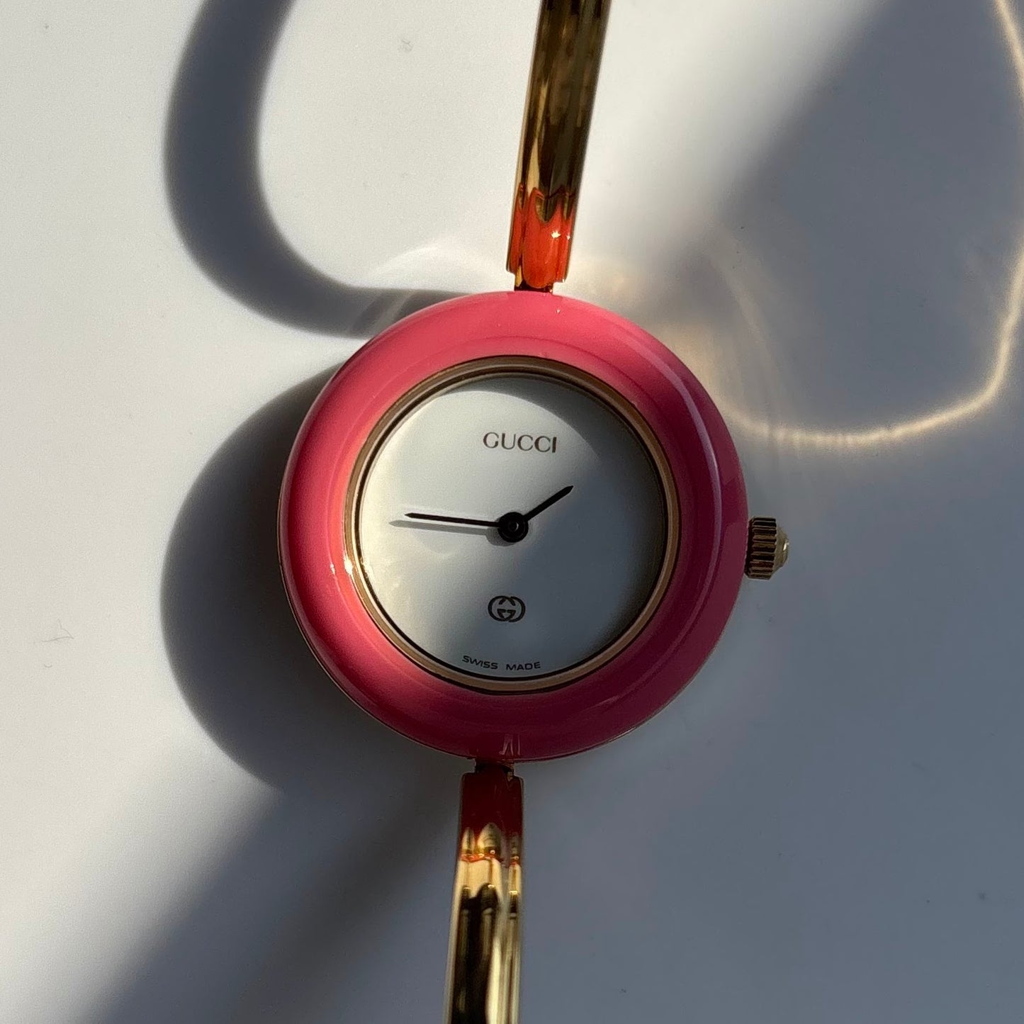 Gucci 1990s Interchangeable Bezel Gold Plated Bangle Watch with 12 bezels, case (Small)