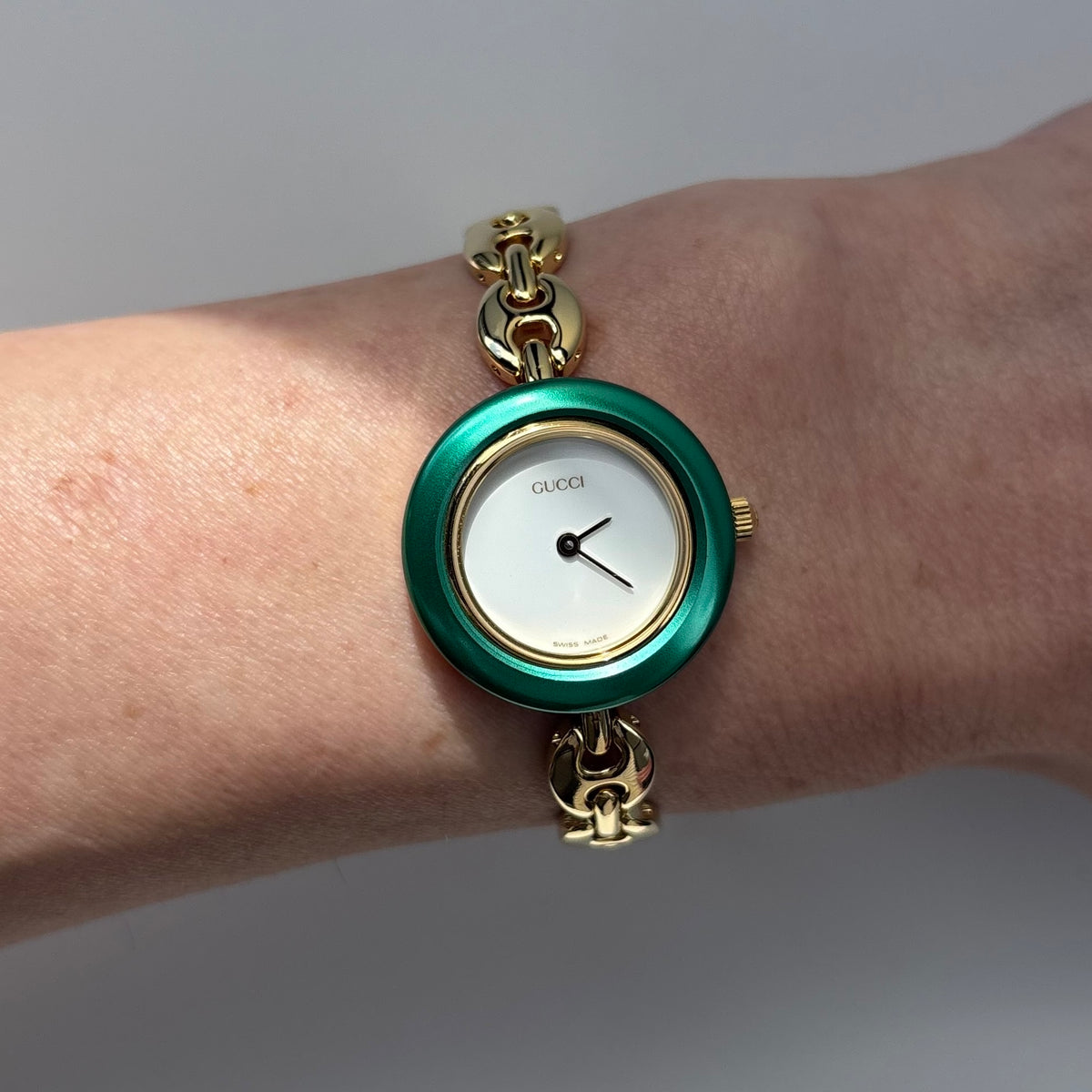 Gucci 1990s Interchangeable Bezel Gold Plated Chain Watch with 6 bezels, case (165mm)