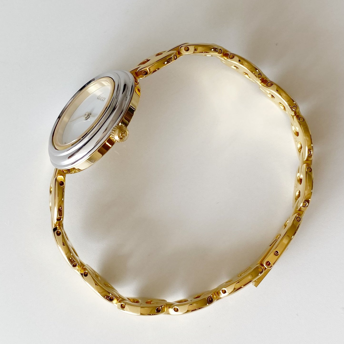 Gucci 1990s Interchangeable Bezel Gold Plated Watch with 6 bezels, case (165m)