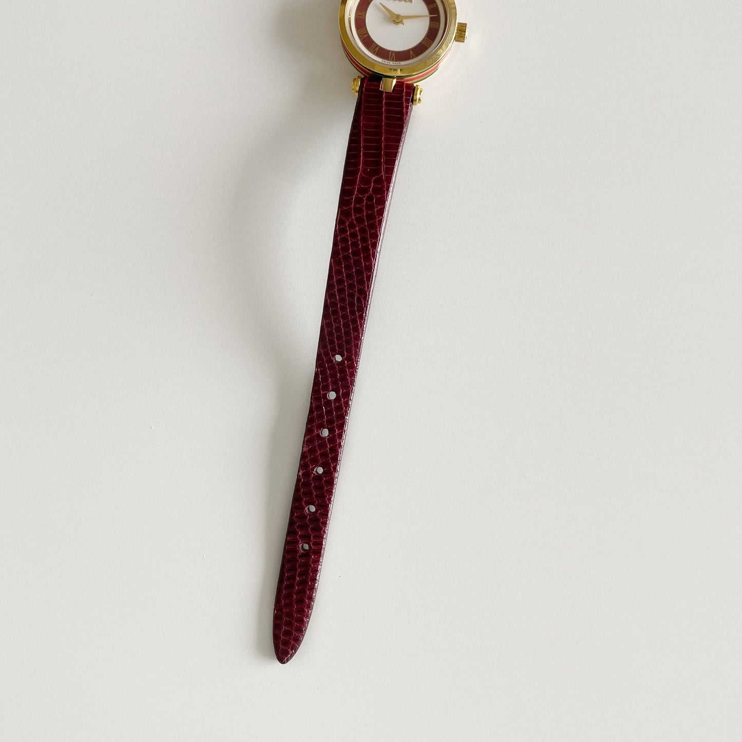 Gucci 1990s Round Dial Gold Plated Watch
