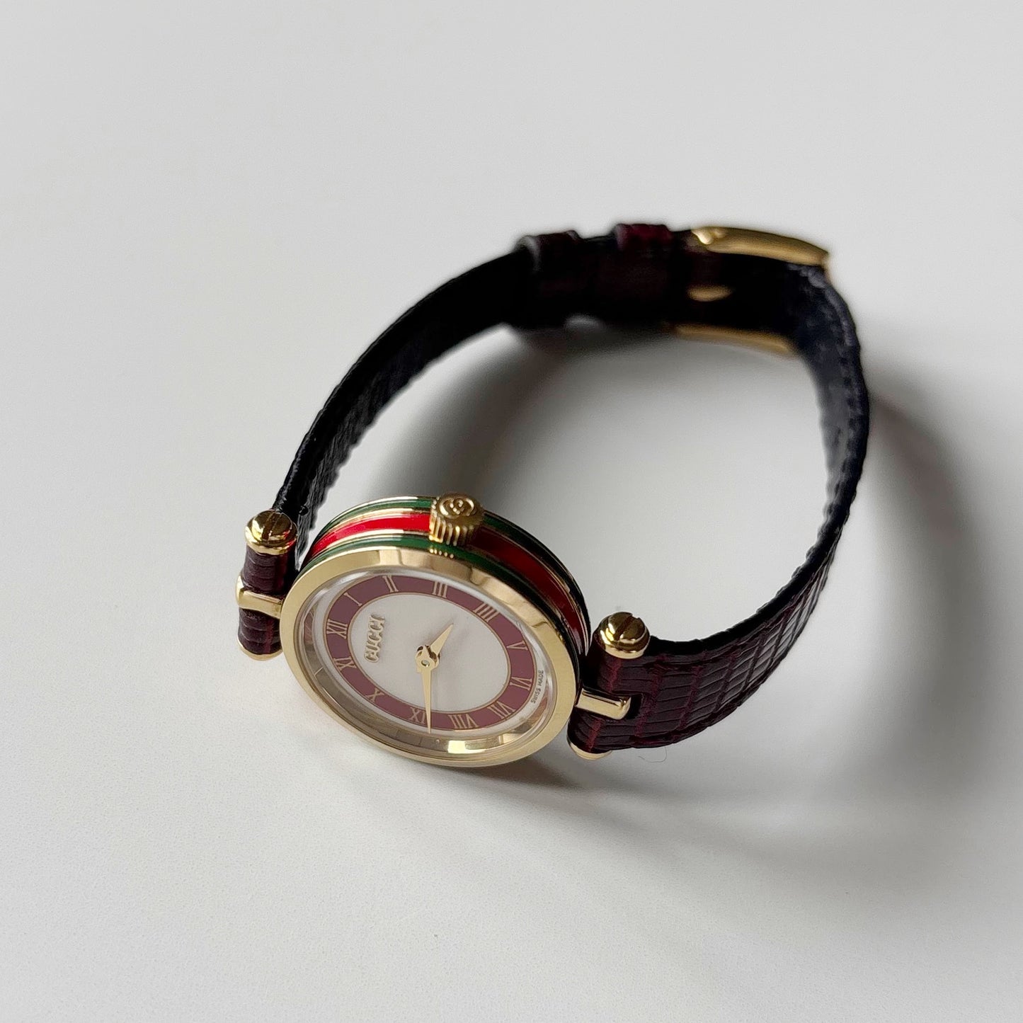 Gucci 1990s Round Dial Red Gold Plated Watch