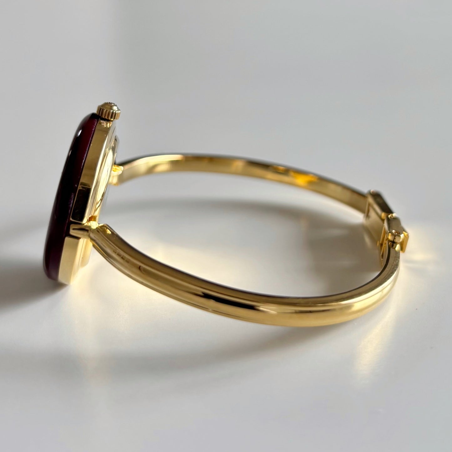 Gucci 1990s Interchangeable Bezel Gold Plated Bangle Watch with 12 bezels, case