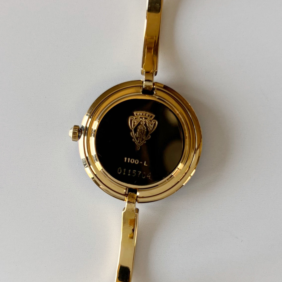 Gucci 1990s Interchangeable Bezel Gold Plated Bangle Watch with 12 bezels, case (Small)