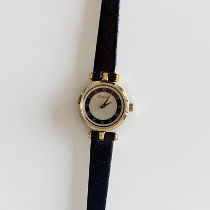 Gucci 1990s Round Dial Gold Plated Watch