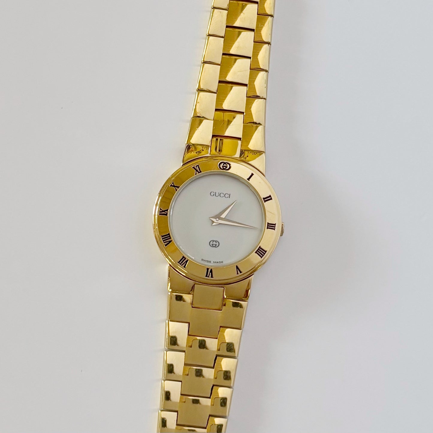 Gucci 1990s Gold Plated Round Watch