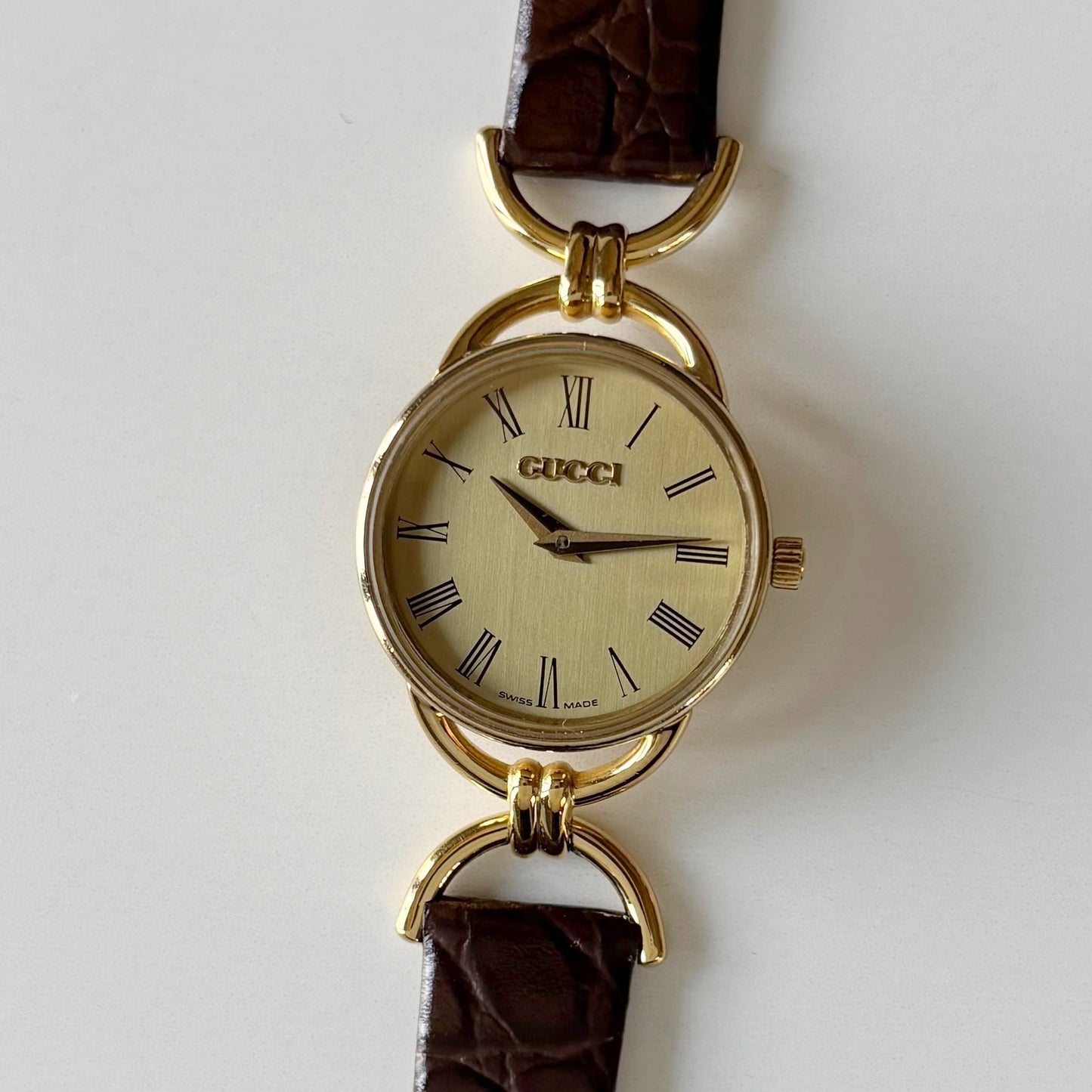 Gucci 1990s Gold Round Dial Horsebit Gold Plated Watch