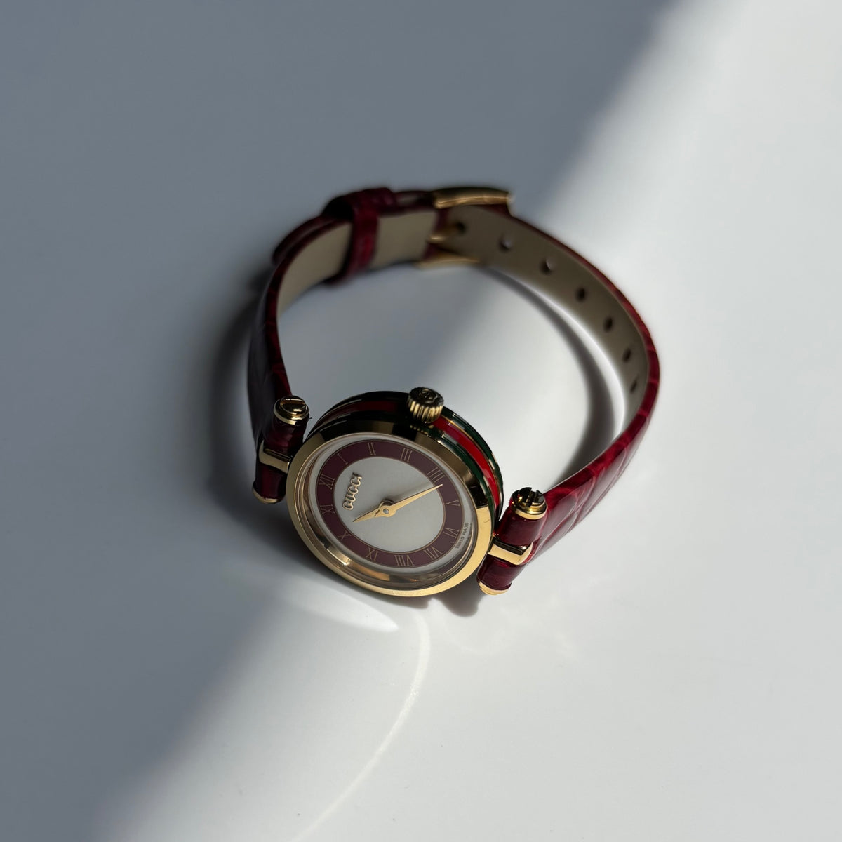 Gucci 1990s Sherry Round Dial Red Watch