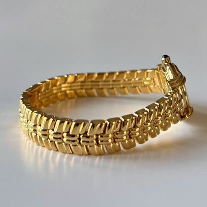 Fendi 1990s Round Dial Gold Plated Watch