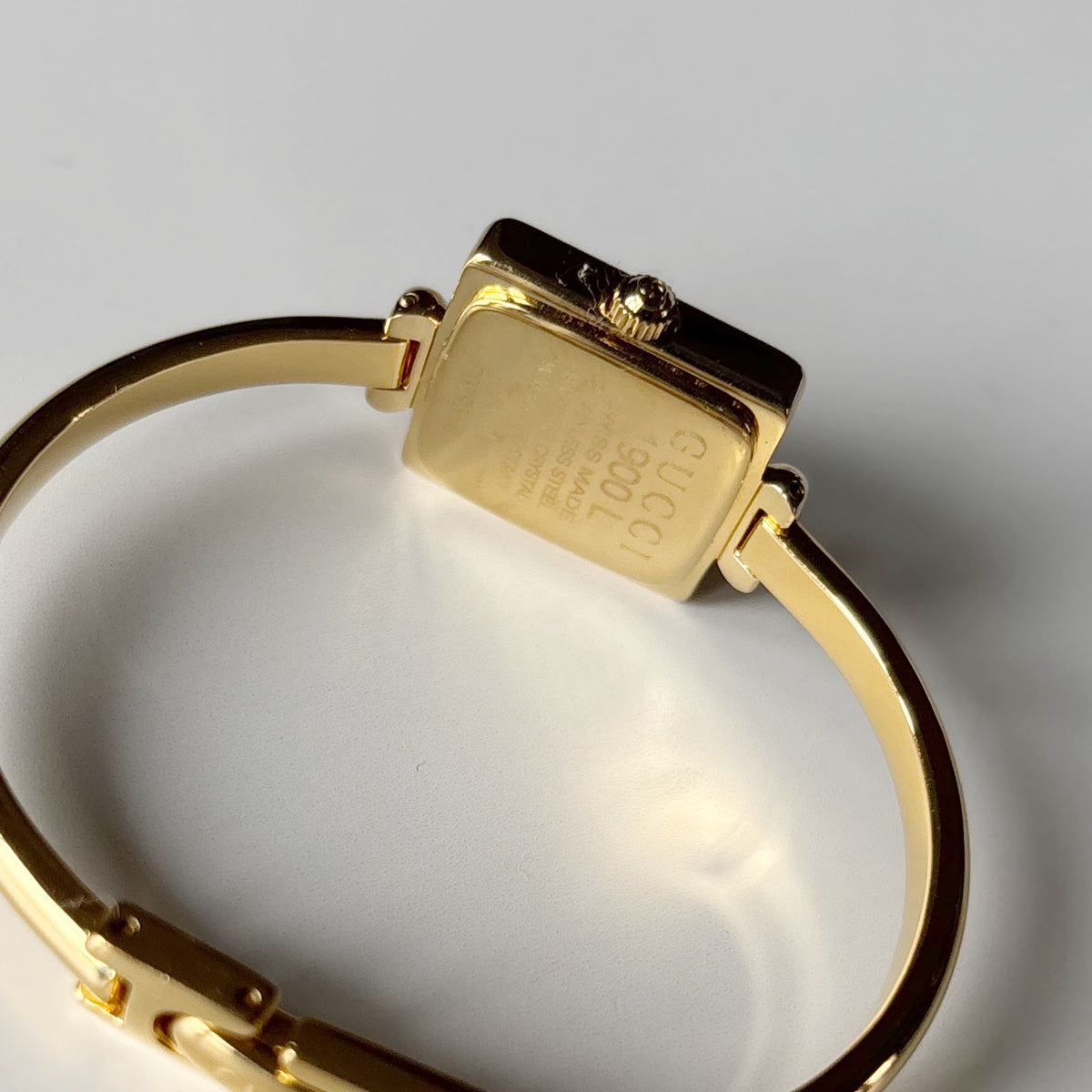 Gucci 1990s Square Dial Gold Plated Watch (Small)