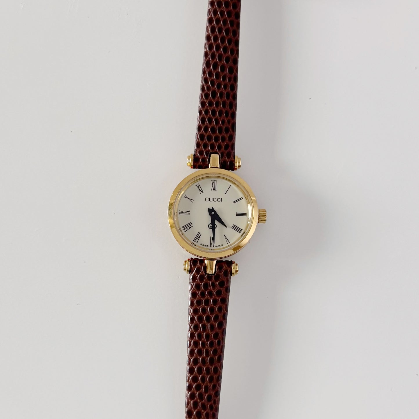 Gucci 1990s Sherry Round Dial Gold Plated Watch