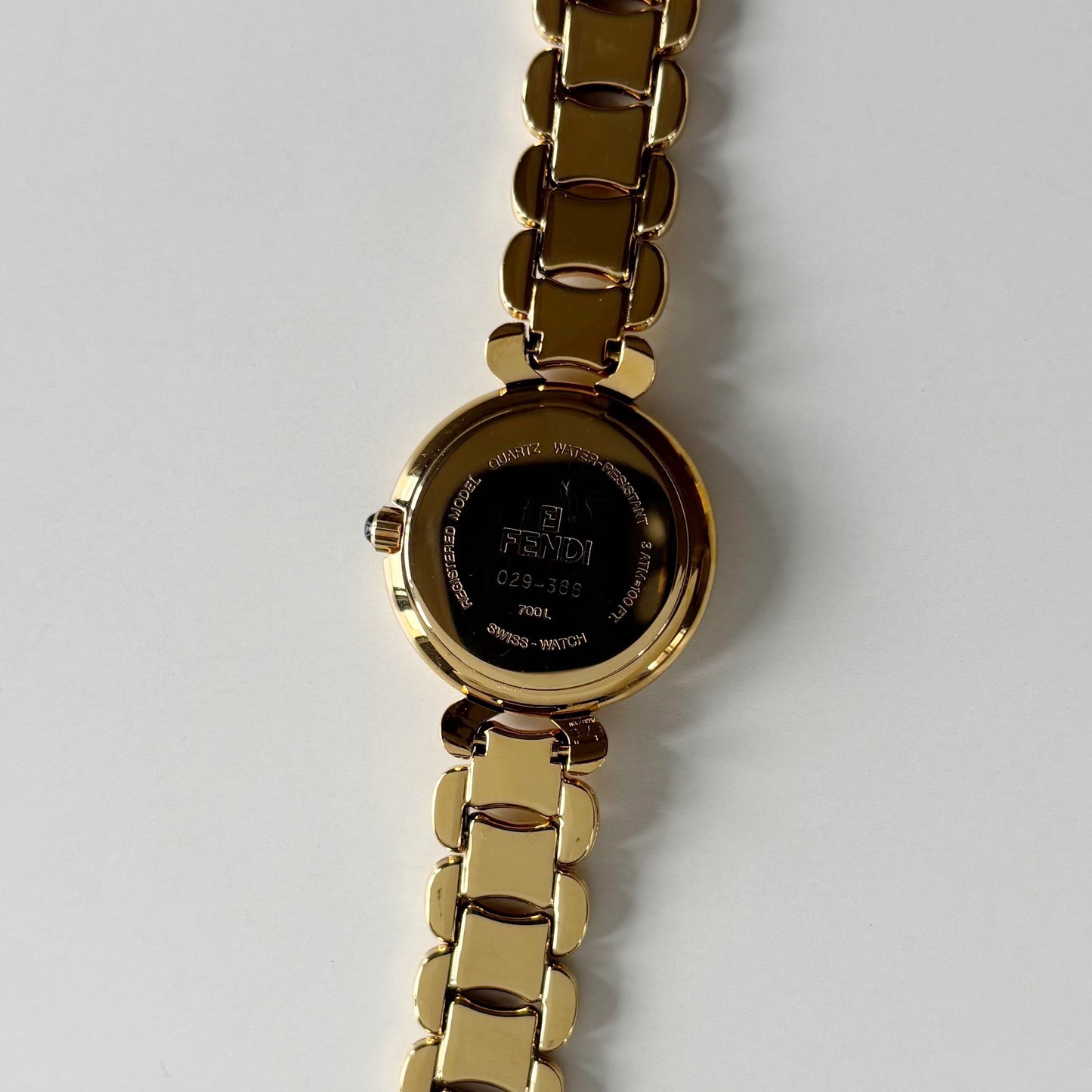 Fendi 1990s Seashell Round Dial Gold Plated Watch