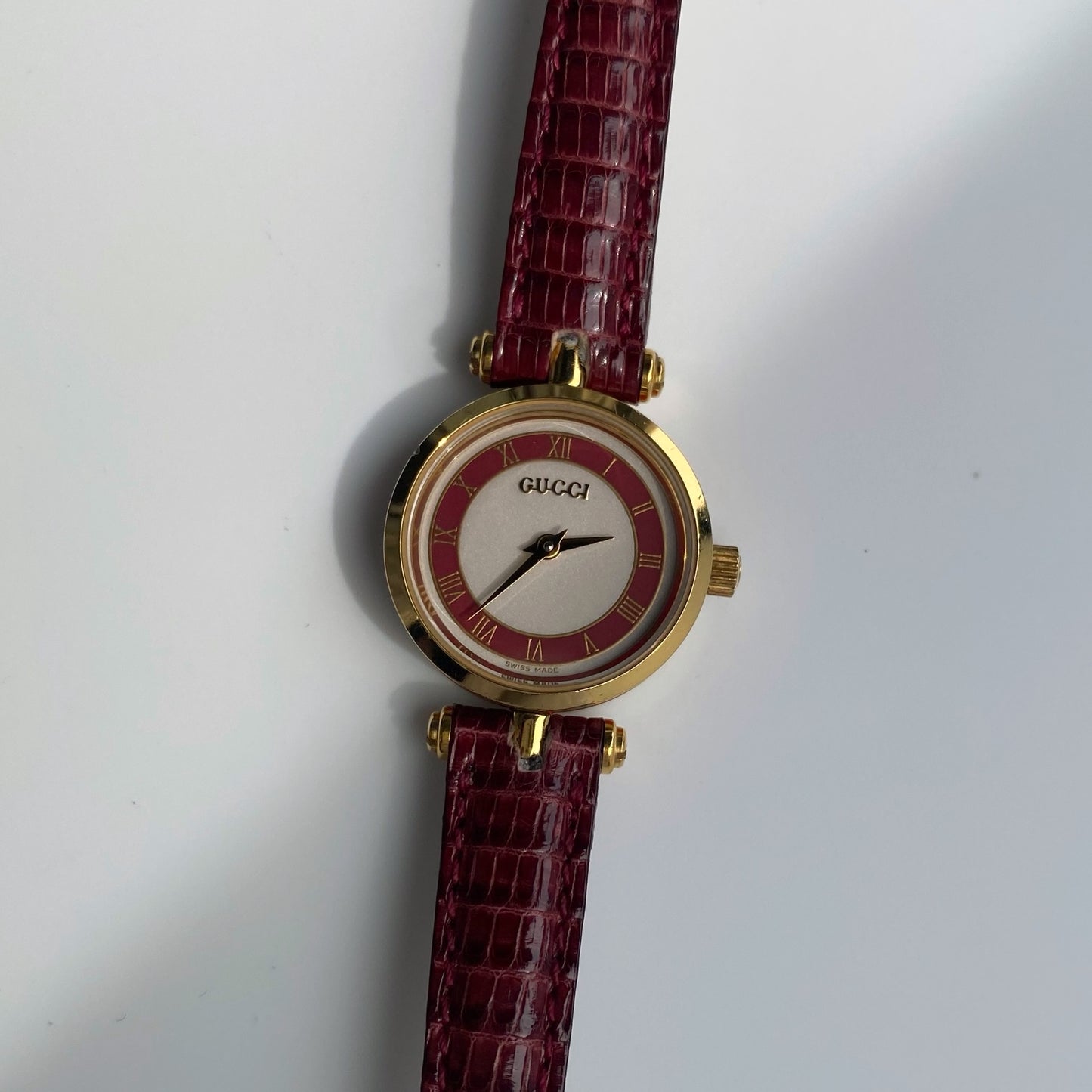 Gucci 1990s Round Dial Gold Plated Watch