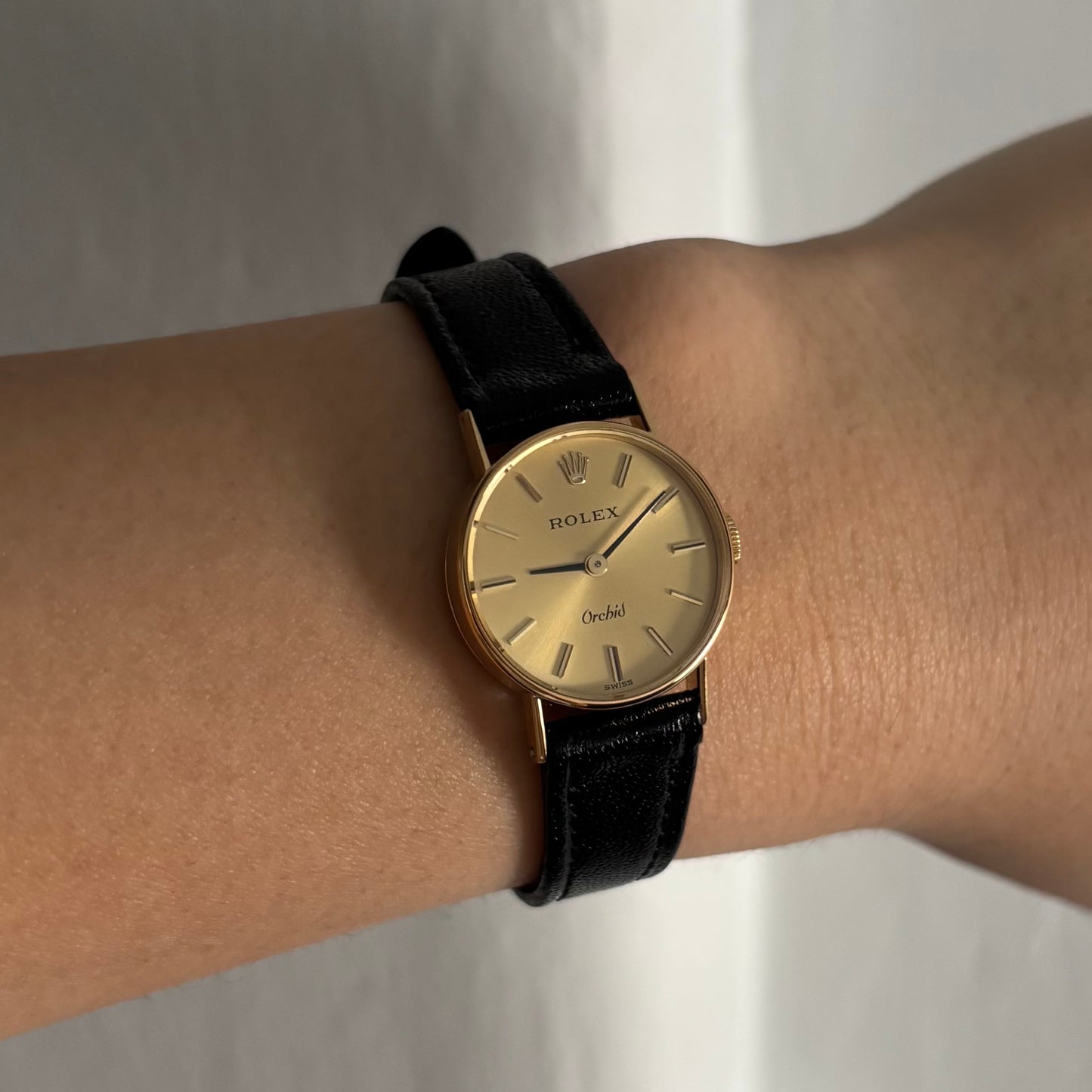 Rolex 1975 Orchid 18K Case Manual Wind Watch