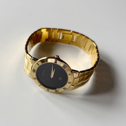 Gucci 1980s Black Round Dial Gold Plated Watch (Large)