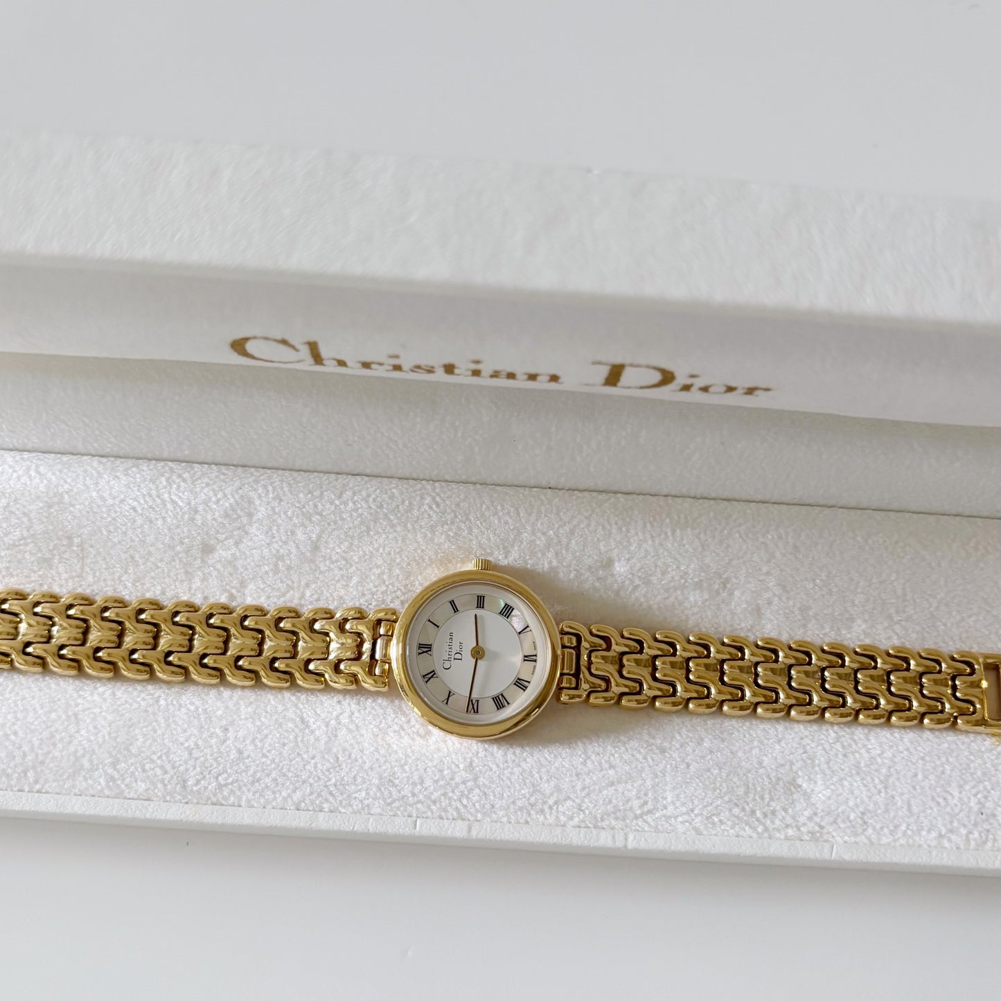 Dior 1990s Seashell Dial Round Watch