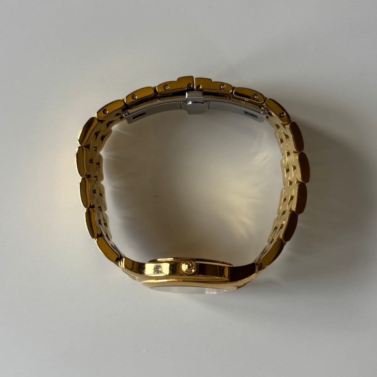 Gucci 1990s Date Black Round Dial Gold-Plated Watch