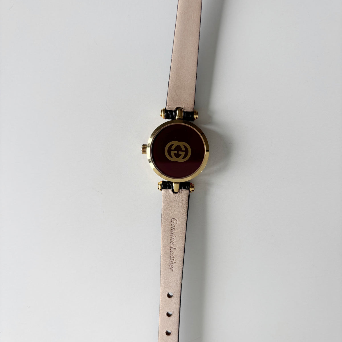 Gucci 1990s Gold Round Dial Gold Plated Watch