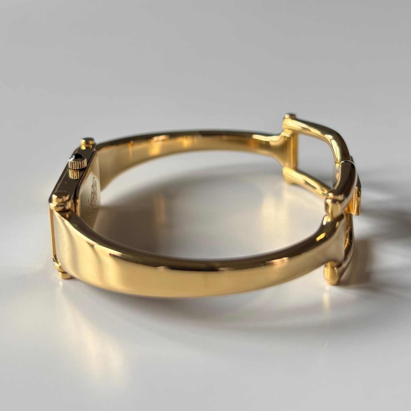 Gucci 1990s Seashell Dial Gold Plated Bangle Watch