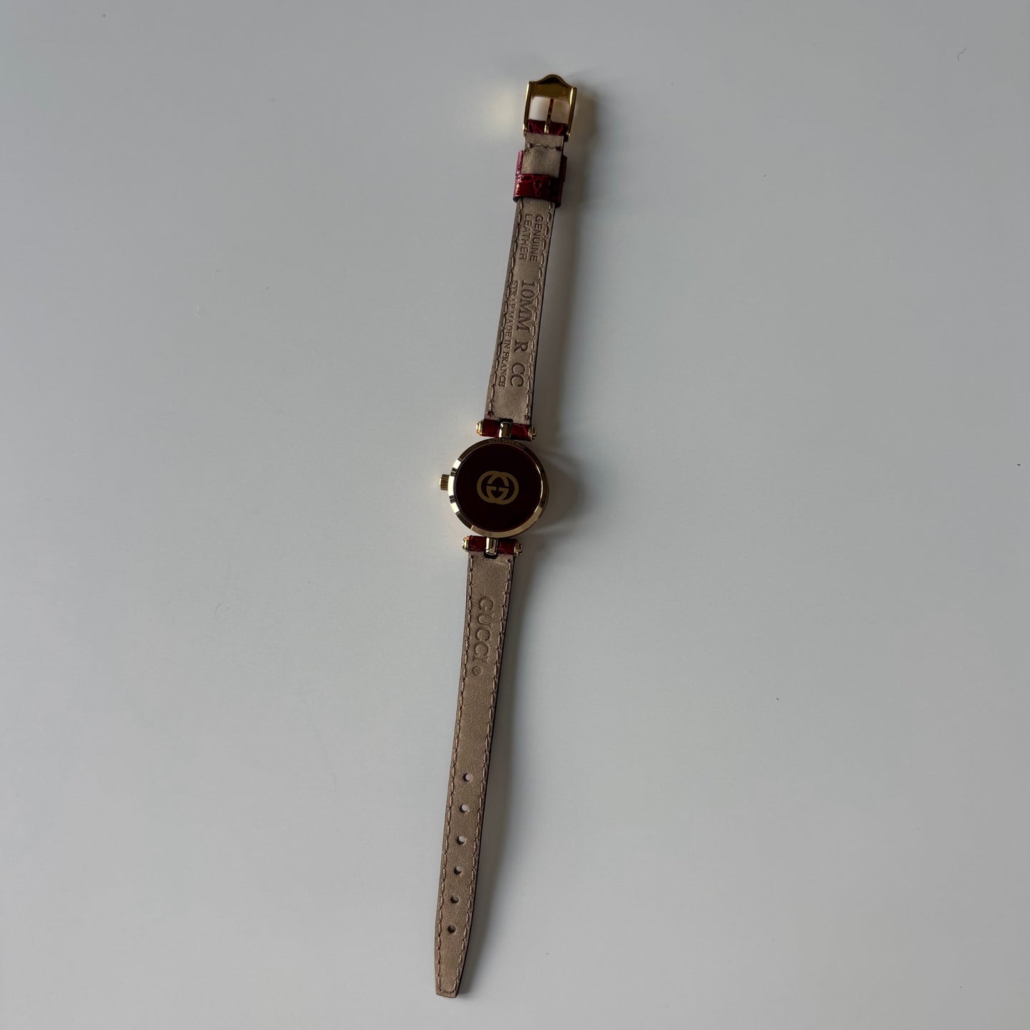 Gucci 1990s Sherry Round Dial Gold Plated Watch