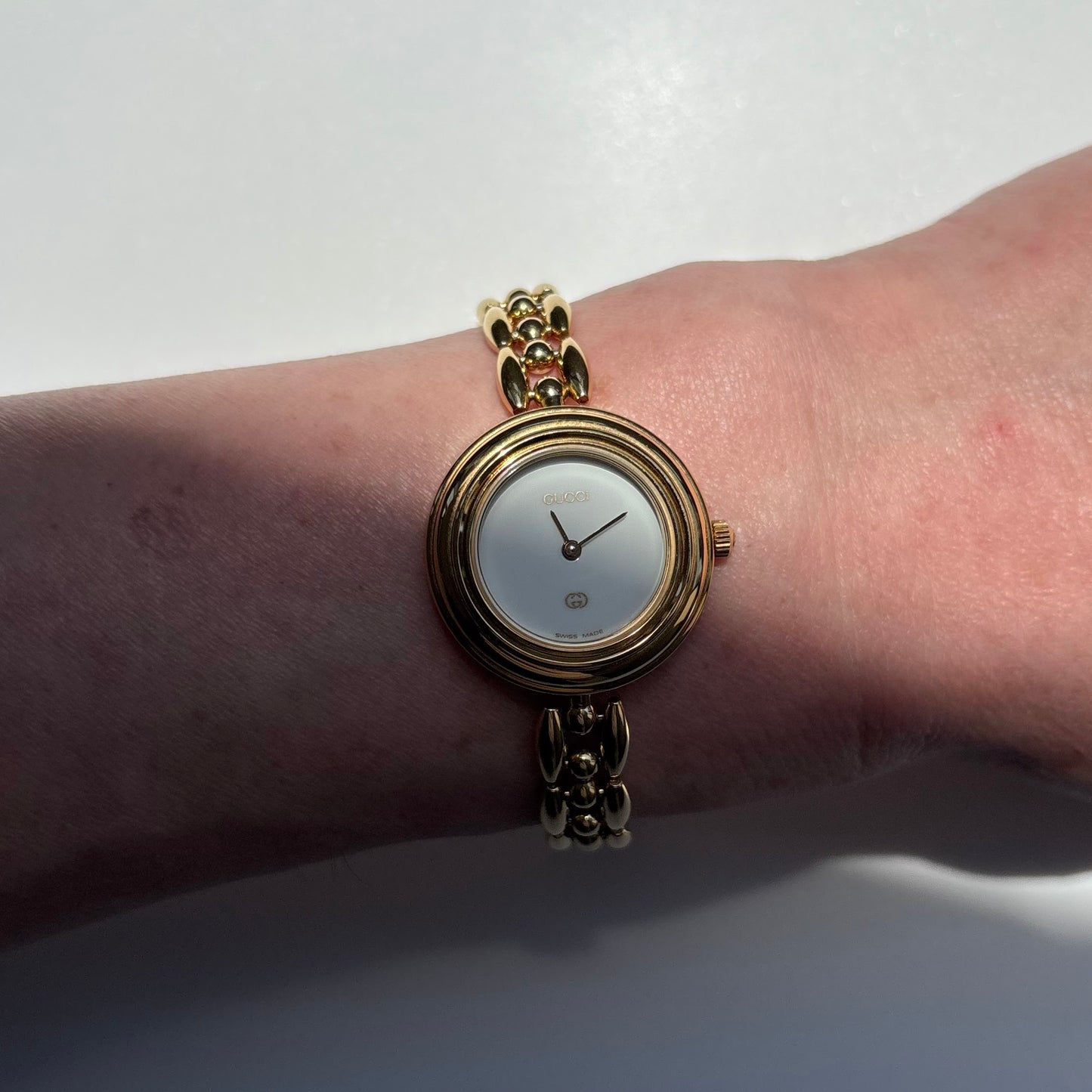 Gucci 1990s Interchangeable Bezel Gold Plated Rice Chain Watch with case, 6 bezels (165mm)