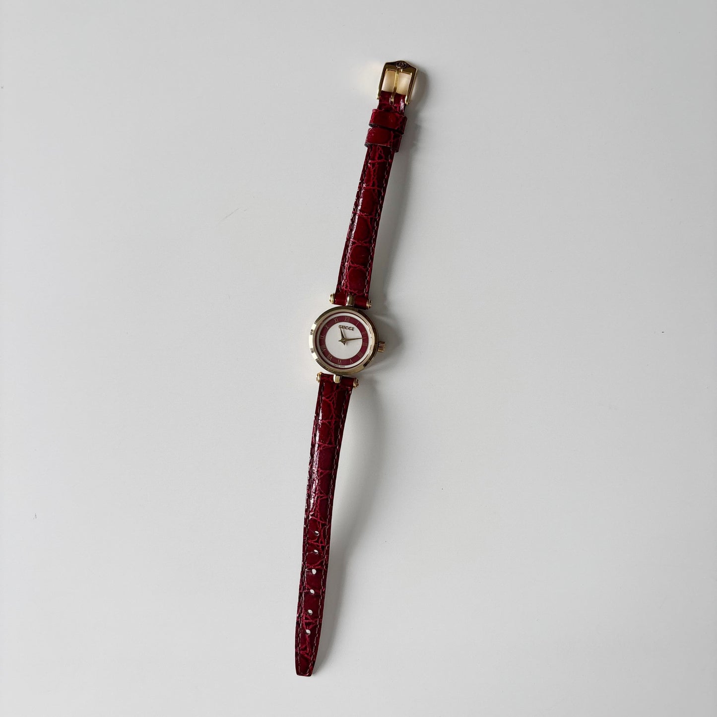 Gucci 1990s Round Dial Red Gold Plated Watch