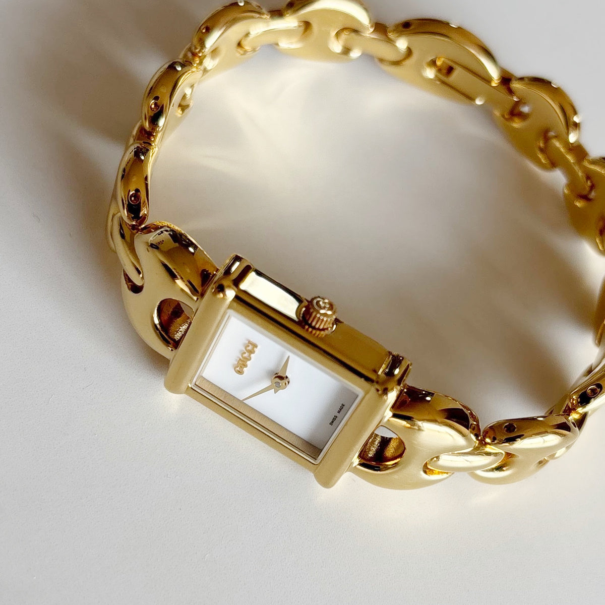 Gucci 1990s Interchangeable Strap Gold Plated Watch with 3 straps, case