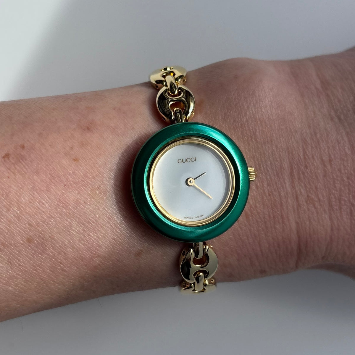 Gucci 1990s Interchangeable Bezel Gold Plated Chain Watch with 6 bezels, case (165mm)