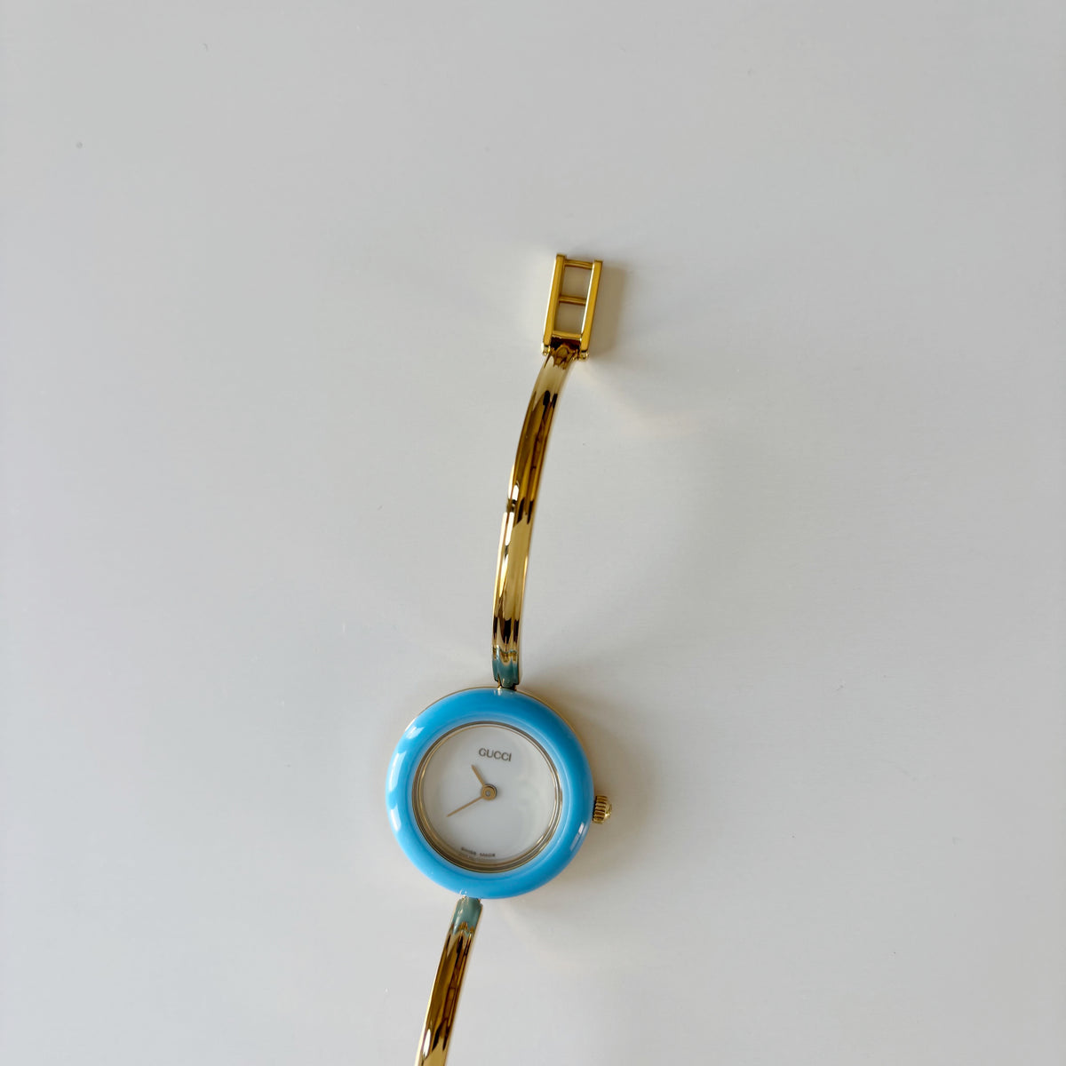 Gucci 1990s Interchangeable Bezel Gold Plated Bangle Watch with 12 bezels, case (Small)