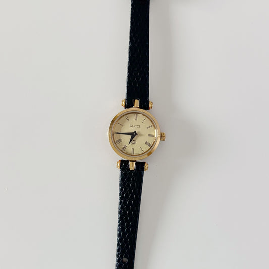 Gucci 1990s Gold Round Dial Gold Plated Watch