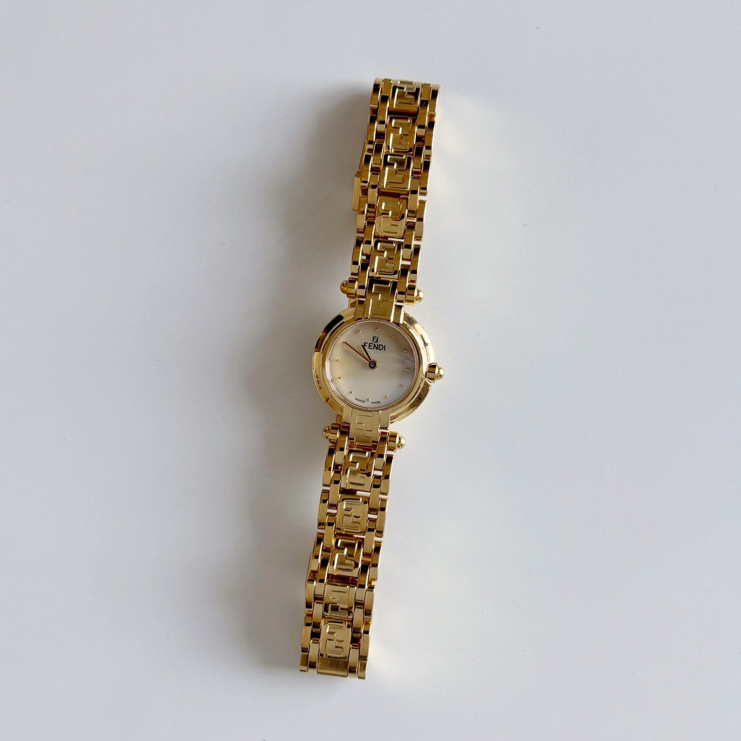 Fendi 1990s Seashell Round Dial Gold Plated Watch