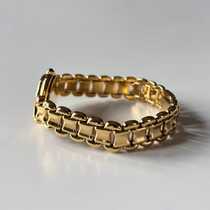 Fendi 1990s Seashell Round Dial Gold Plated Watch