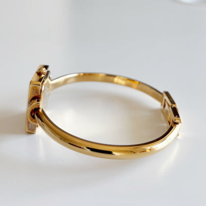 Gucci 1990s Seashell Square Dial Gold Plated Bangle Watch