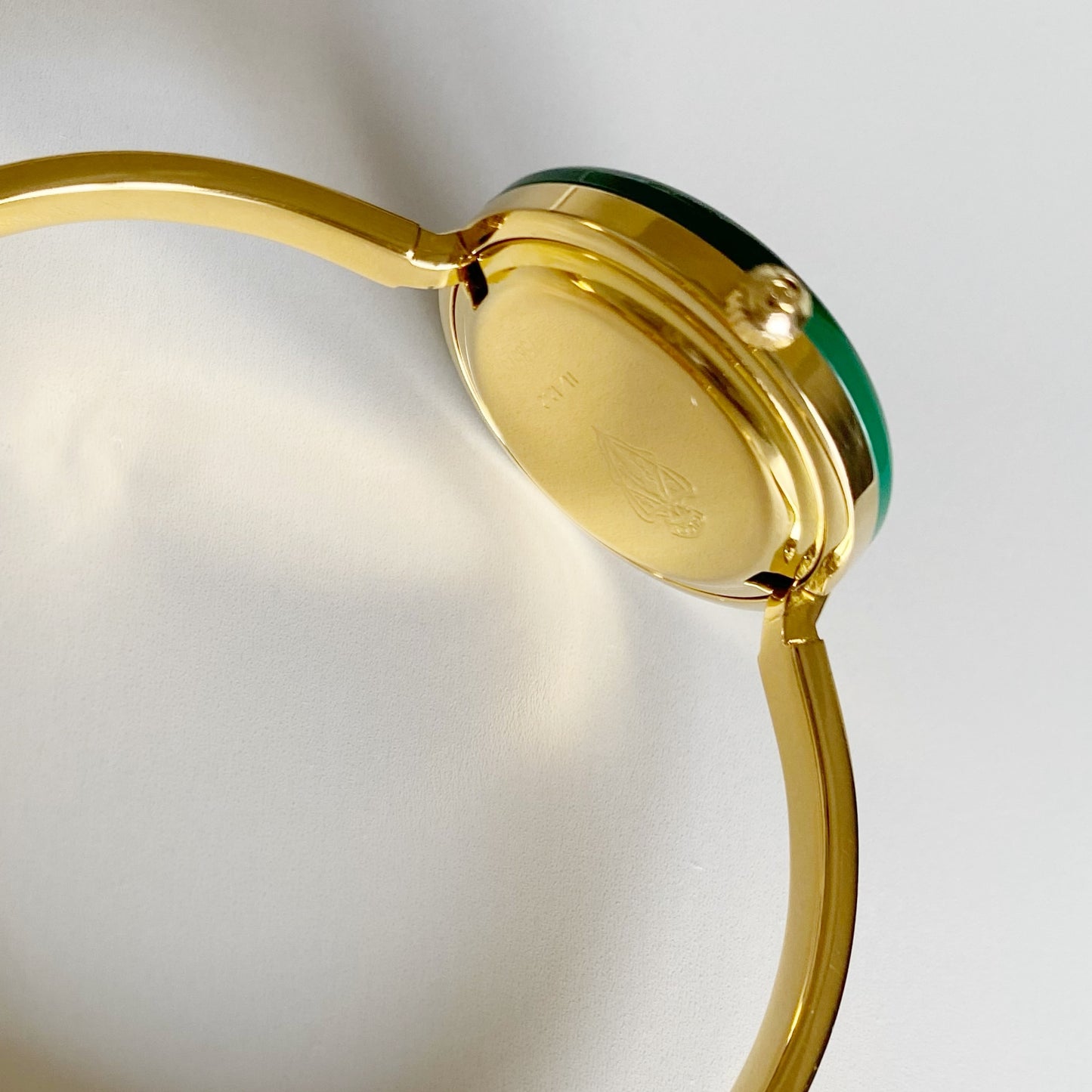 Gucci 1990s Interchangeable Bezel Gold Plated Bangle Watch with 12 bezels, case
