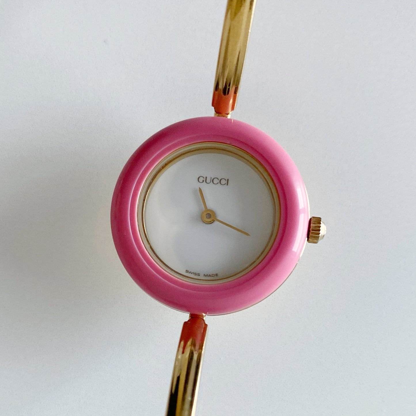 Gucci 1990s Interchangeable Bezel Gold Plated Bangle Watch with 12 bezels, case (Small)
