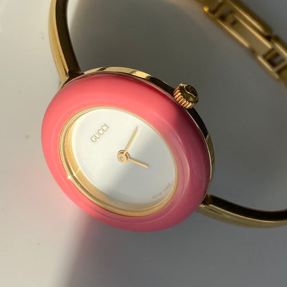 Gucci 1990s Interchangeable Bezel Gold Plated Bangle Watch with 12 bezels, case (Small)