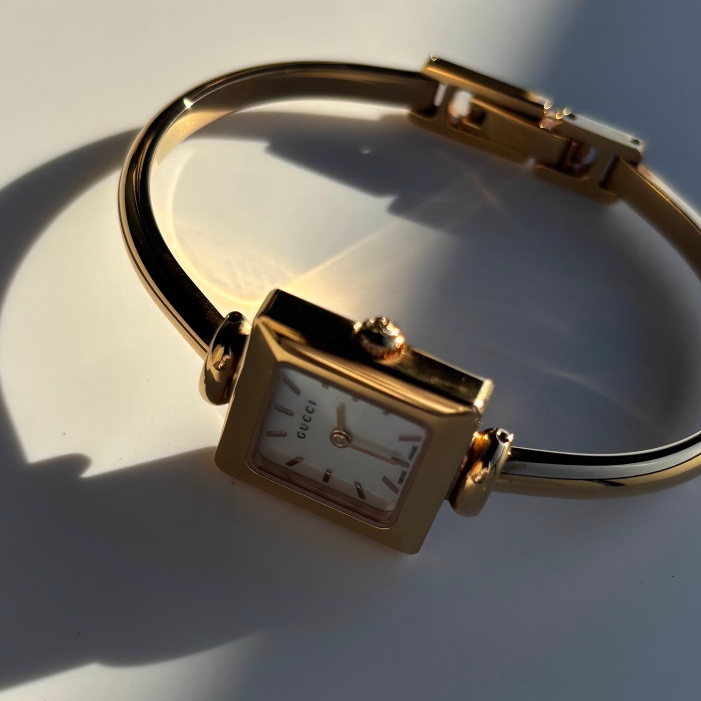 Gucci 1990s Seashell Square Dial Gold Plated Bangle Watch