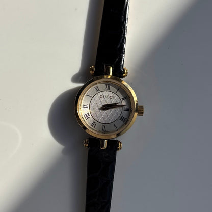 Gucci 1990s Round Dial Gold Plated Watch