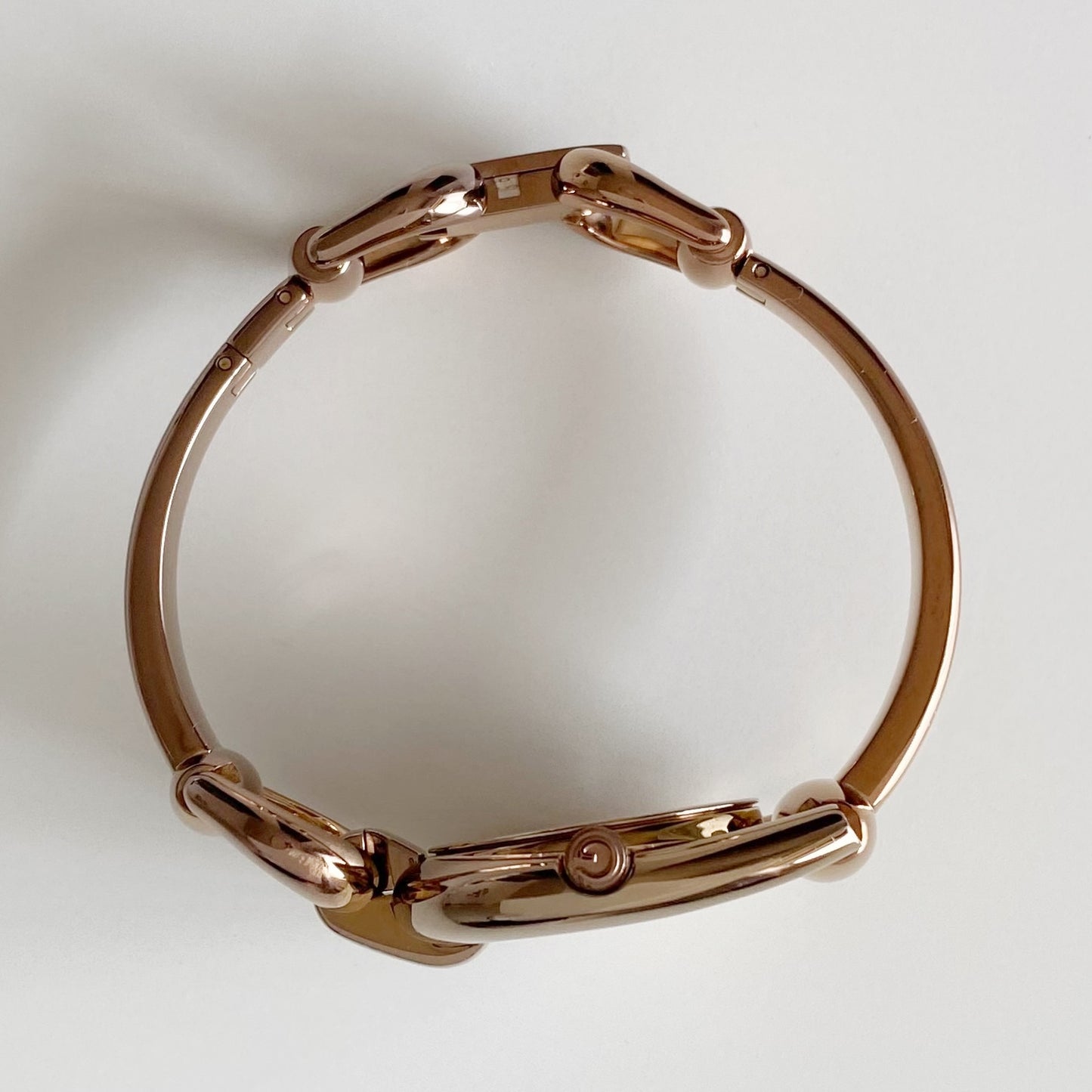 Gucci Early 2000s Seashell Dial Gold Plated Bangle Watch